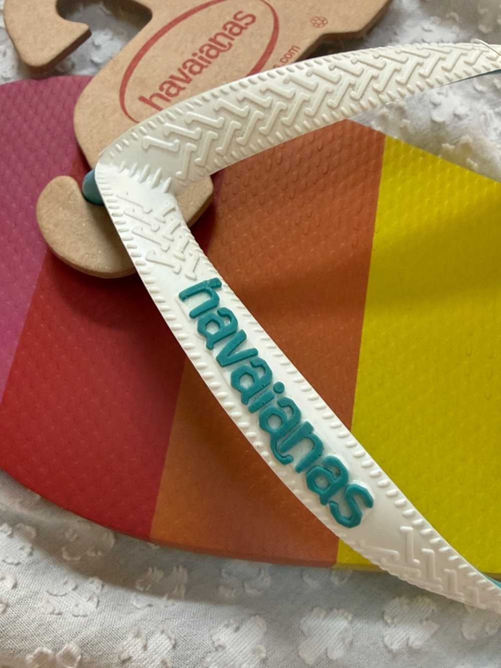 havaianas Rainbow Flip Flops SZ M 13 - Picture 6 of 9